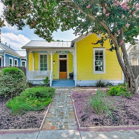 Downtown Historic 2Bdrm, Walk To Riverwalk, Alamo; Beautifully Renovated! San Antonio Bagian luar foto