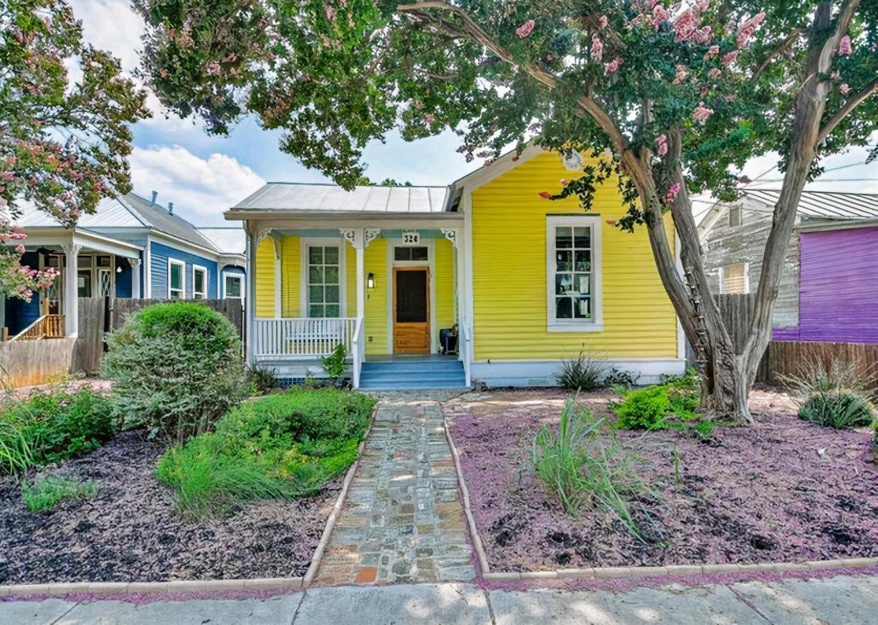 Downtown Historic 2Bdrm, Walk To Riverwalk, Alamo; Beautifully Renovated! San Antonio Bagian luar foto