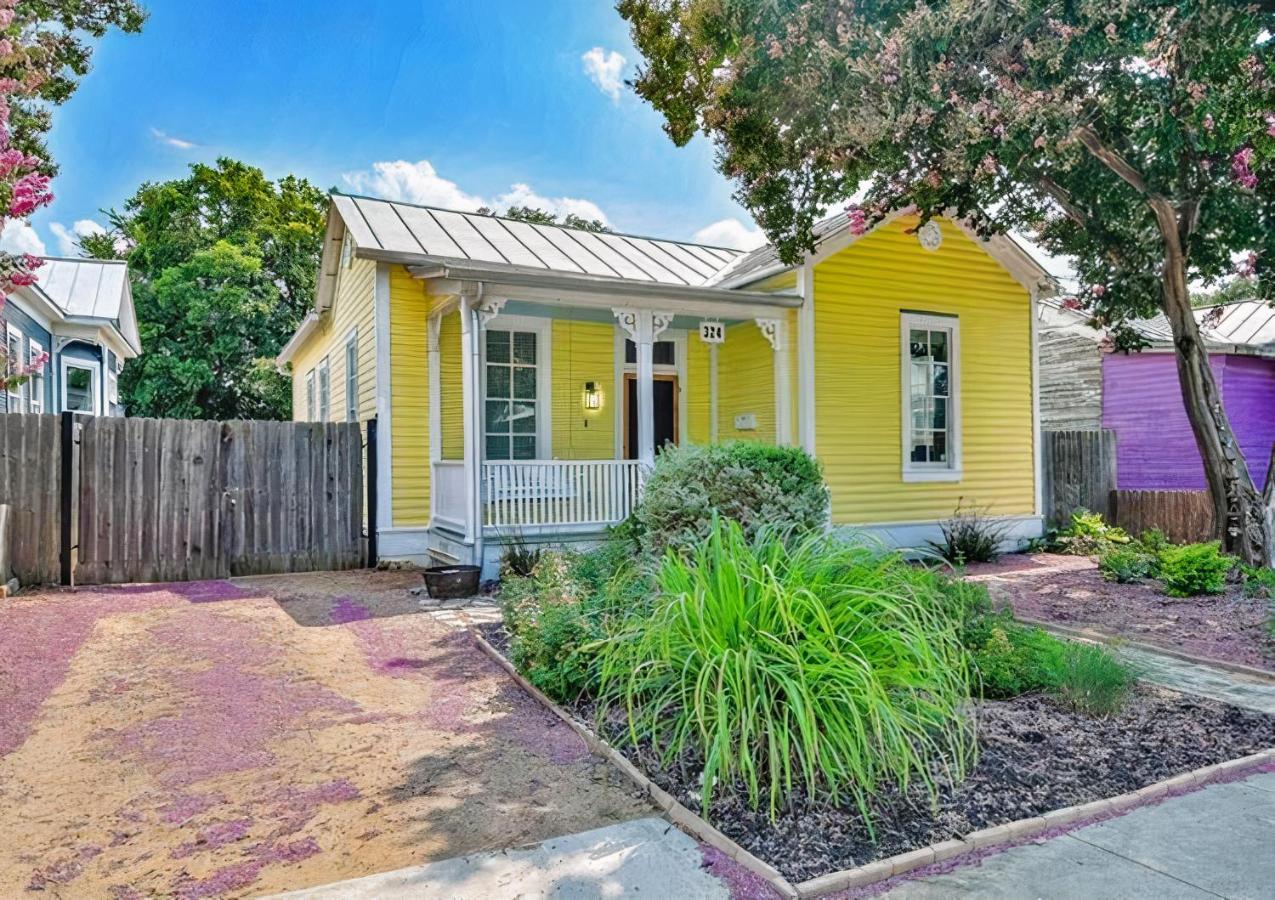 Downtown Historic 2Bdrm, Walk To Riverwalk, Alamo; Beautifully Renovated! San Antonio Bagian luar foto